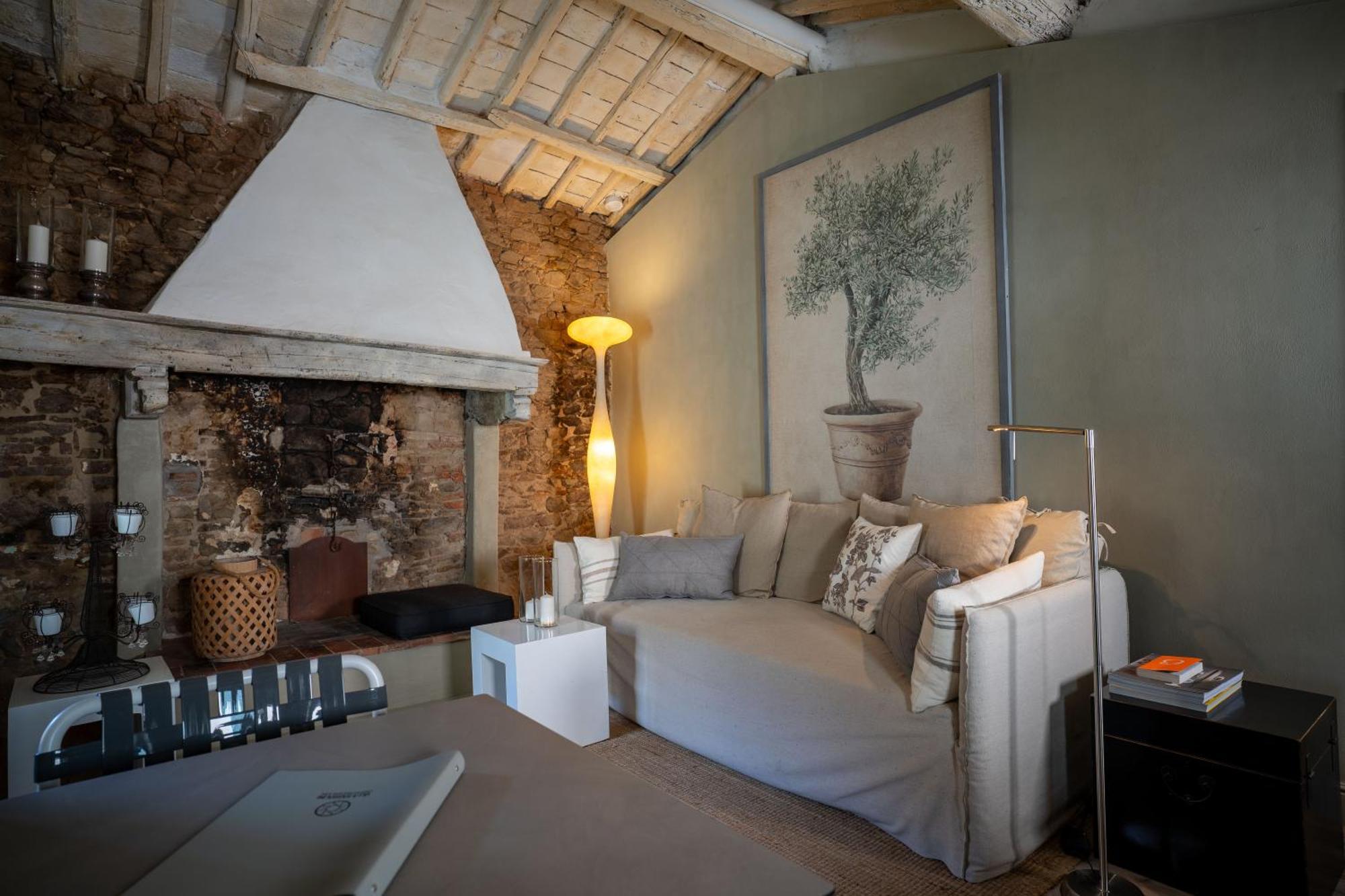 Villa Sassolini Mini Apartament モンテヴァルキ エクステリア 写真